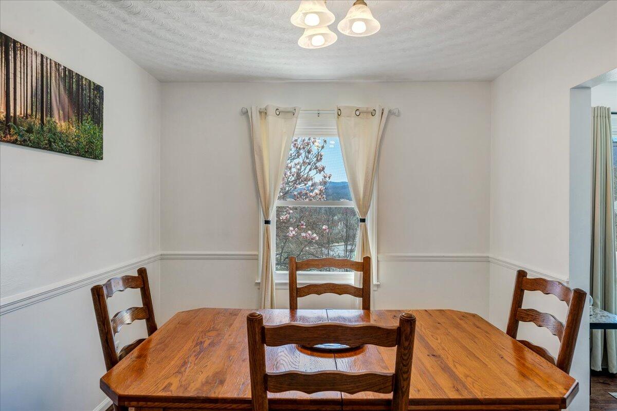 6224 Merriman Road Roanoke, VA 24018 - Photo 13 of 55 13-MIB06173