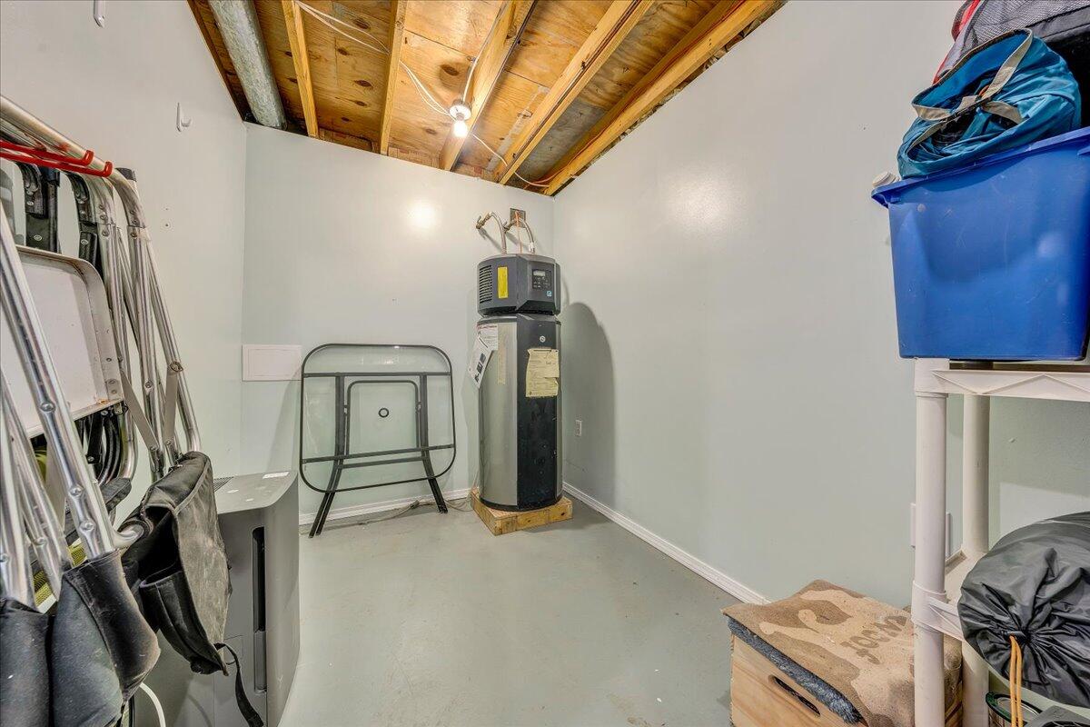 6224 Merriman Road Roanoke, VA 24018 - Photo 35 of 55 35-MIB06233