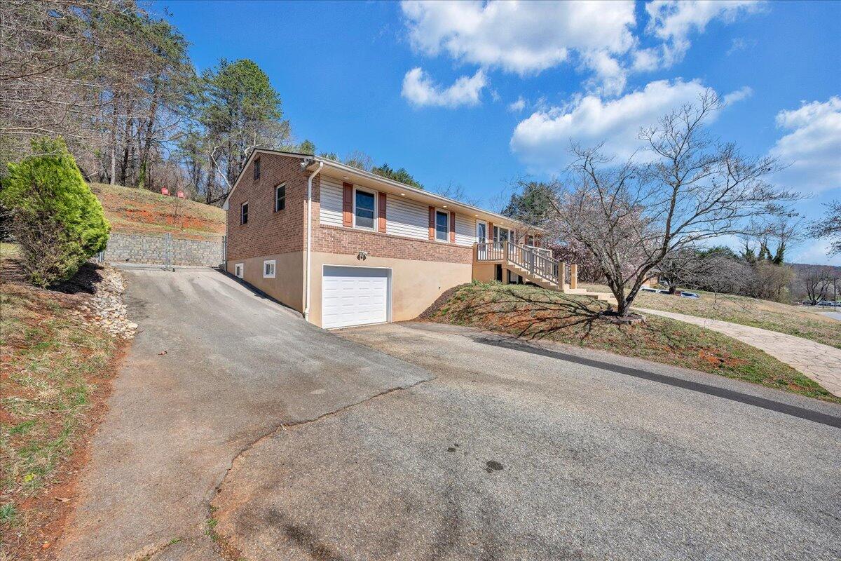 6224 Merriman Road Roanoke, VA 24018 - Photo 52 of 55 52-MIB06314