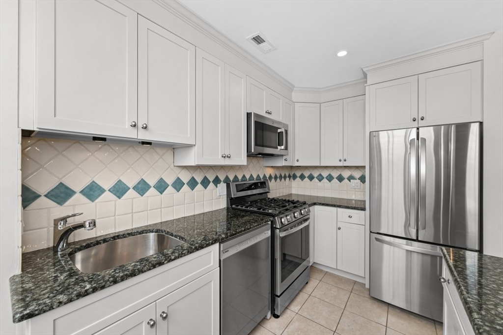 76 Washington Street, Unit 2 Boston, MA 02129 - Photo 6 of 15