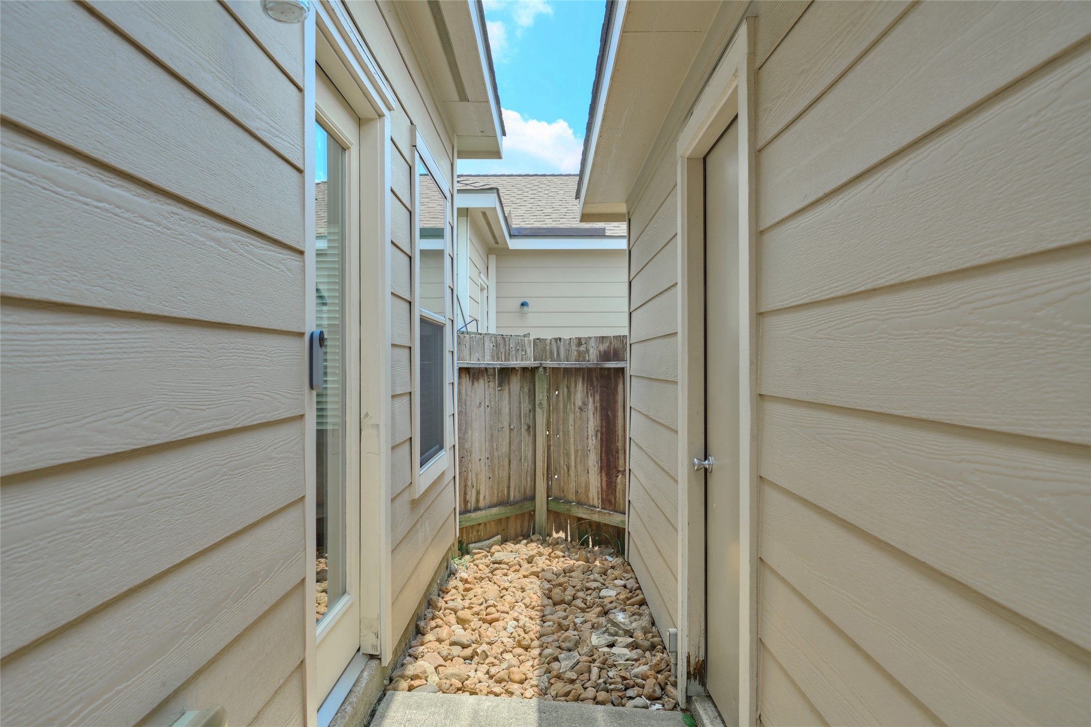 21718 Grassy Hill Lane Spring, TX 77388 - Photo 34 of 34 Detached garage