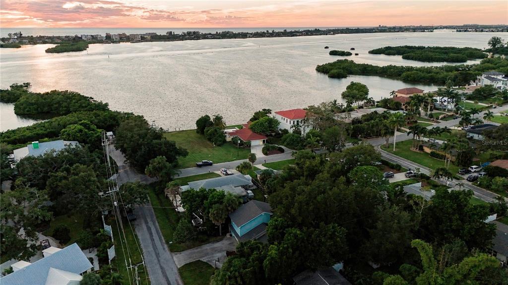 1613 Wharf Road Sarasota, FL 34231 - Photo 66 of 81 Gallery Image 66