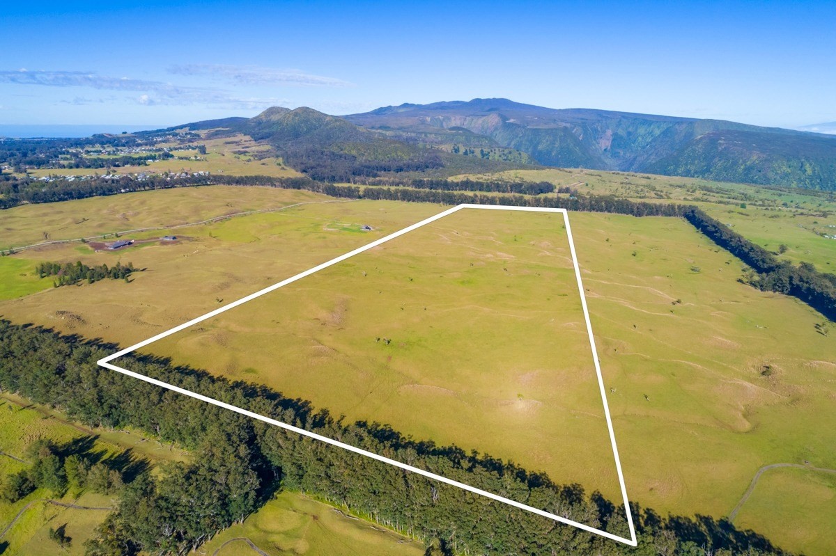 15 Mud Lane Kamuela, HI 96743 - Photo 9 of 25 a view of an outdoor space and mountain view