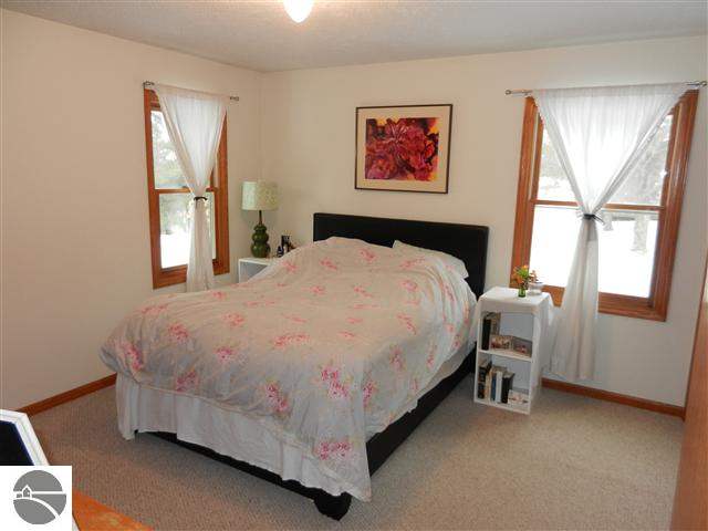 3483 Manchester Road Traverse City, MI 49686 - Photo 10 of 16 1744224-9.JPG