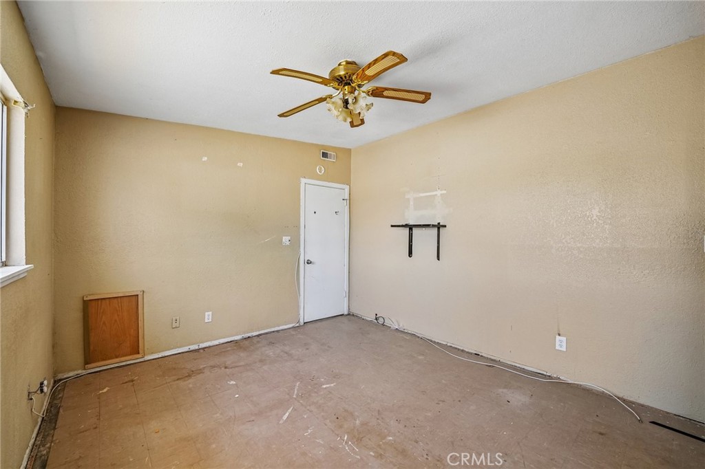 13207 Nicola Road Apple Valley, CA 92308 - Photo 18 of 33