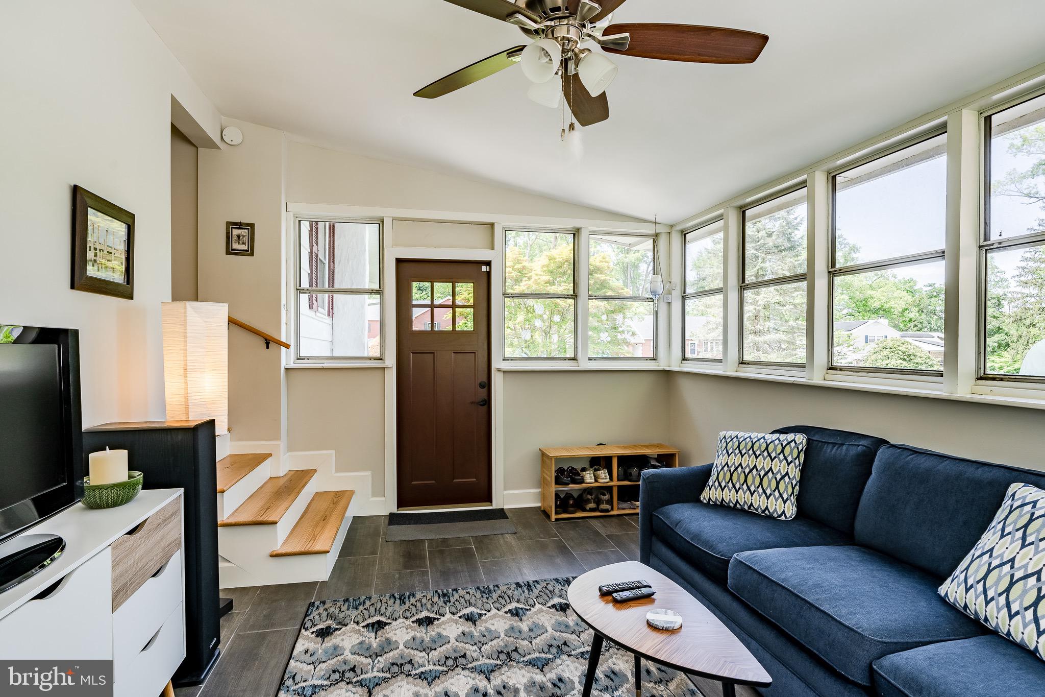 34 Benburb Road Phoenixville, PA 19460 - Photo 11 of 57 3-seasons room