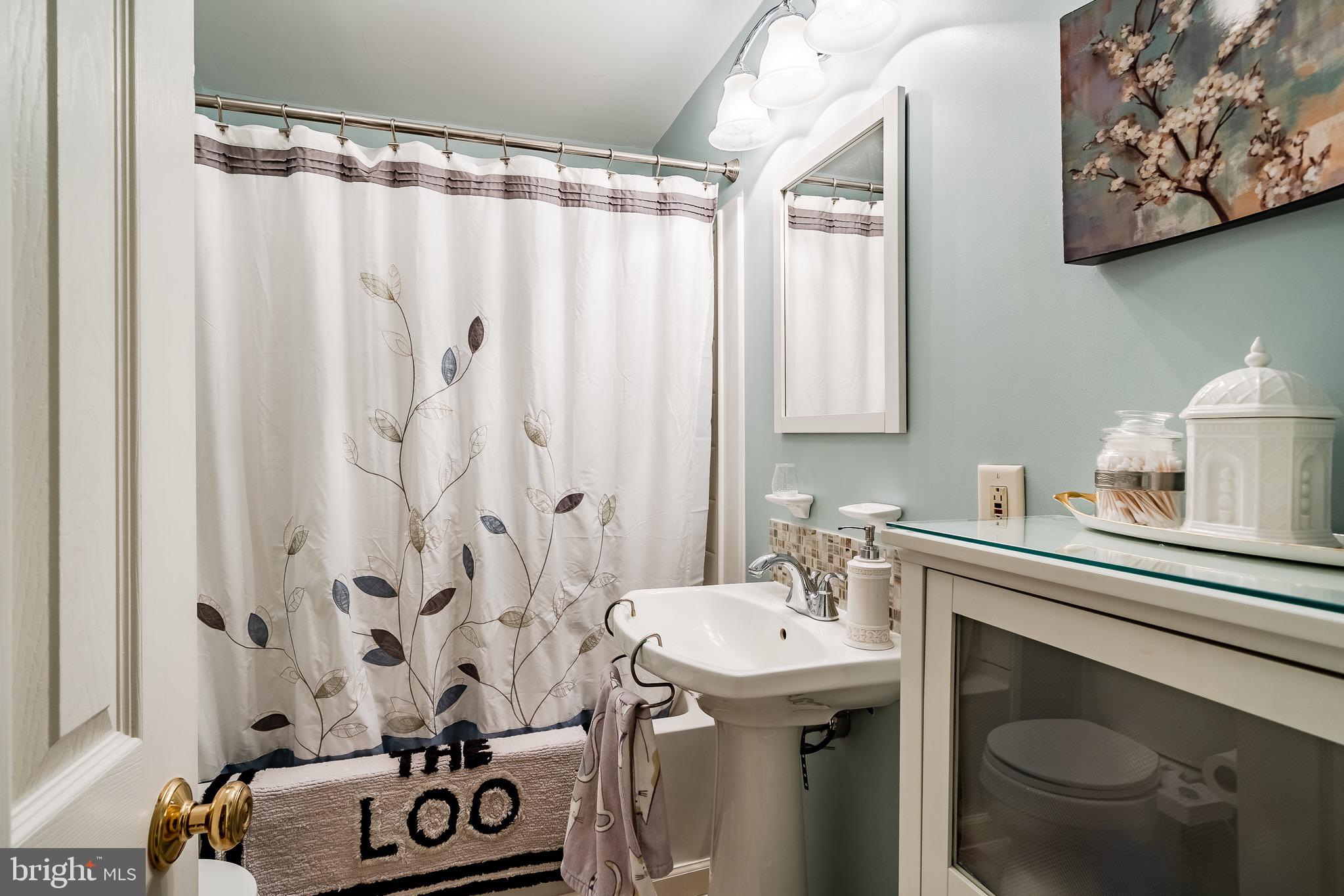 34 Benburb Road Phoenixville, PA 19460 - Photo 28 of 57 Full-bathroom