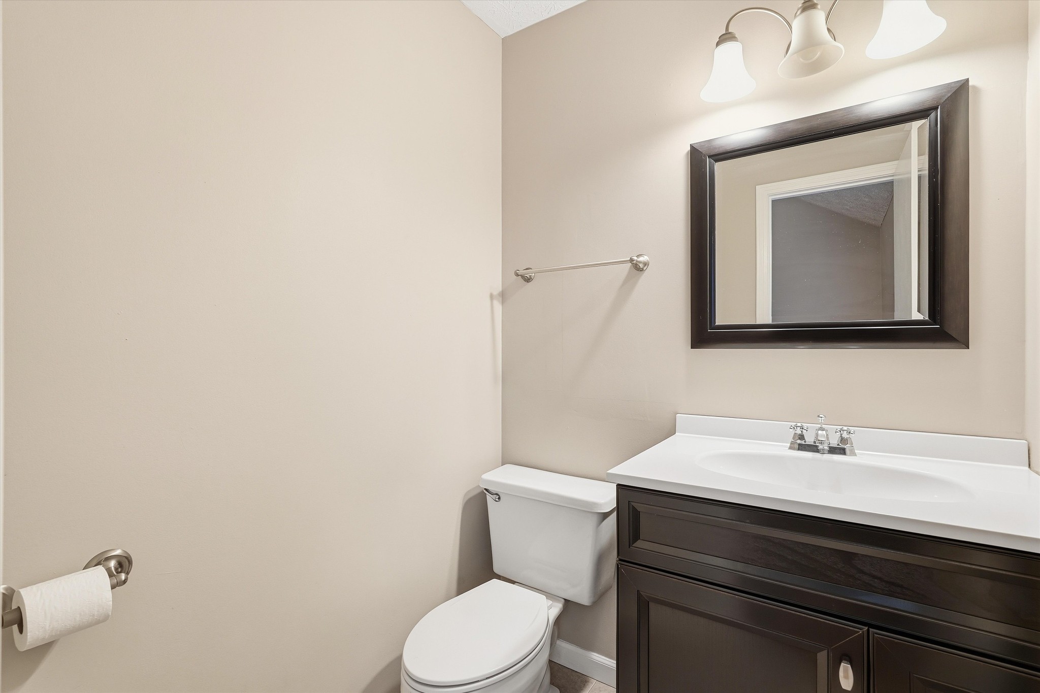7641 Saundersville Road Mount Juliet, TN 37122 - Photo 24 of 29 a bathroom with a toilet sink and mirror