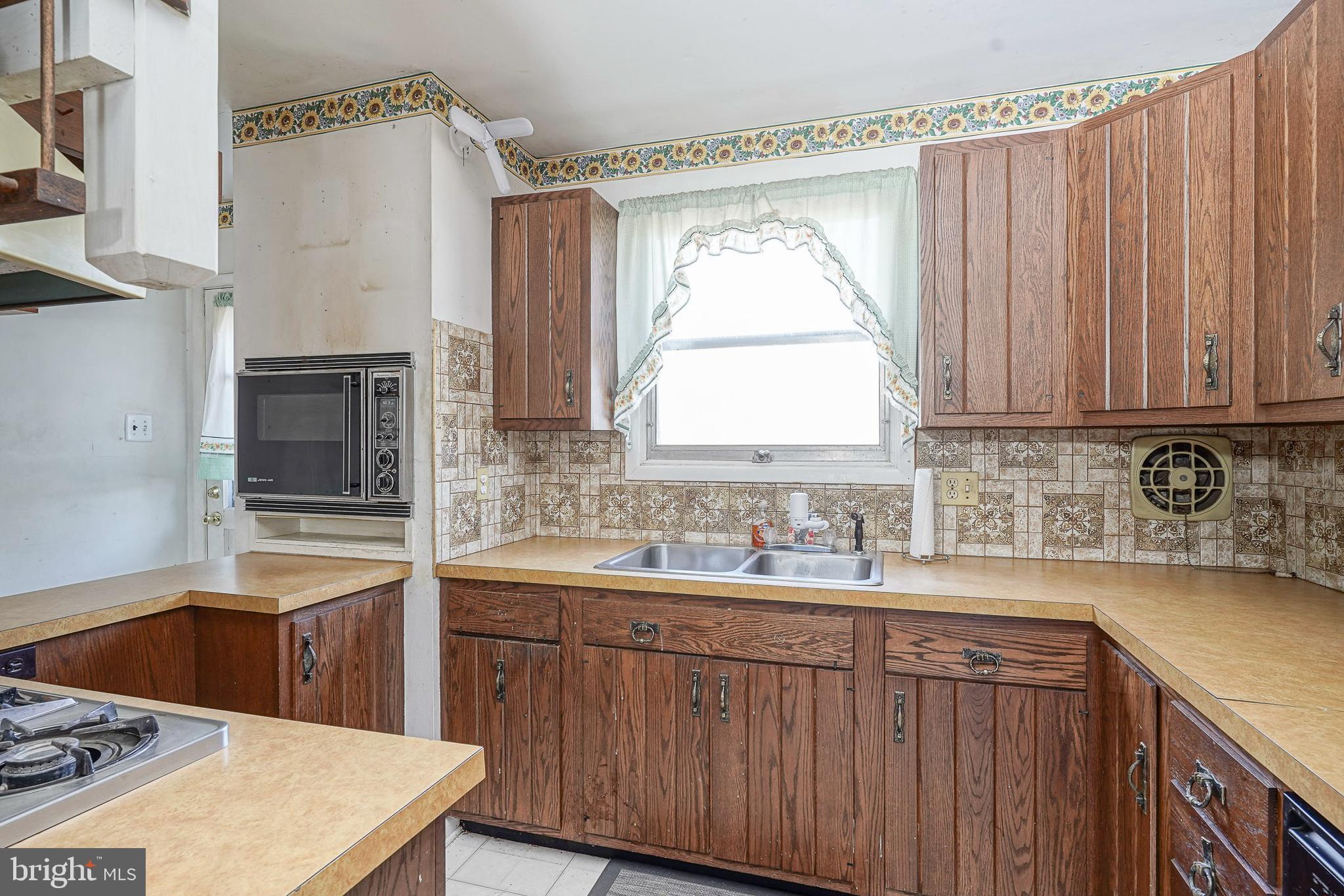 225 Drake Road Cherry Hill, NJ 08034 - Photo 12 of 27