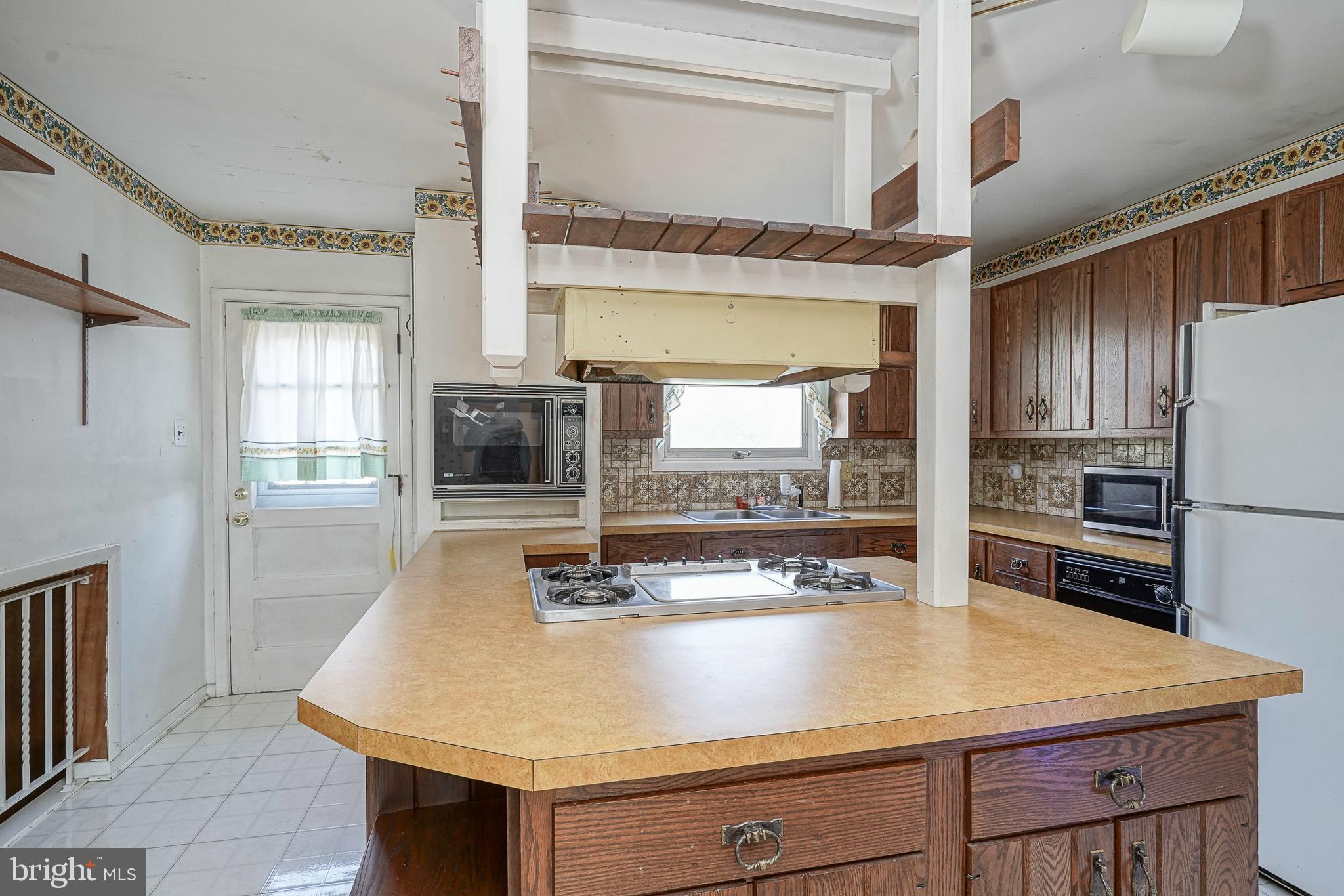 225 Drake Road Cherry Hill, NJ 08034 - Photo 14 of 27