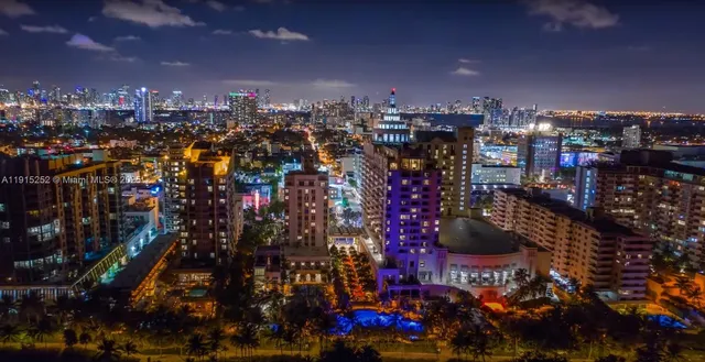 $650,000 | 1621 Collins Avenue, Unit 505, Miami Beach, FL 33139