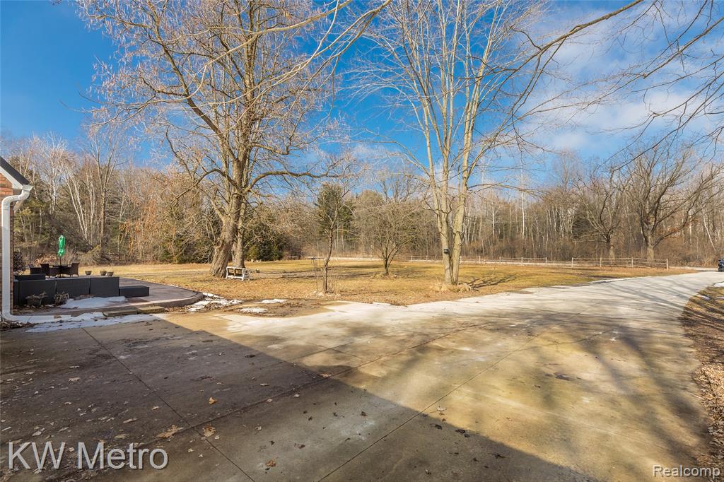 8665 Meskill Road Columbus, MI 48063 - Photo 51 of 55