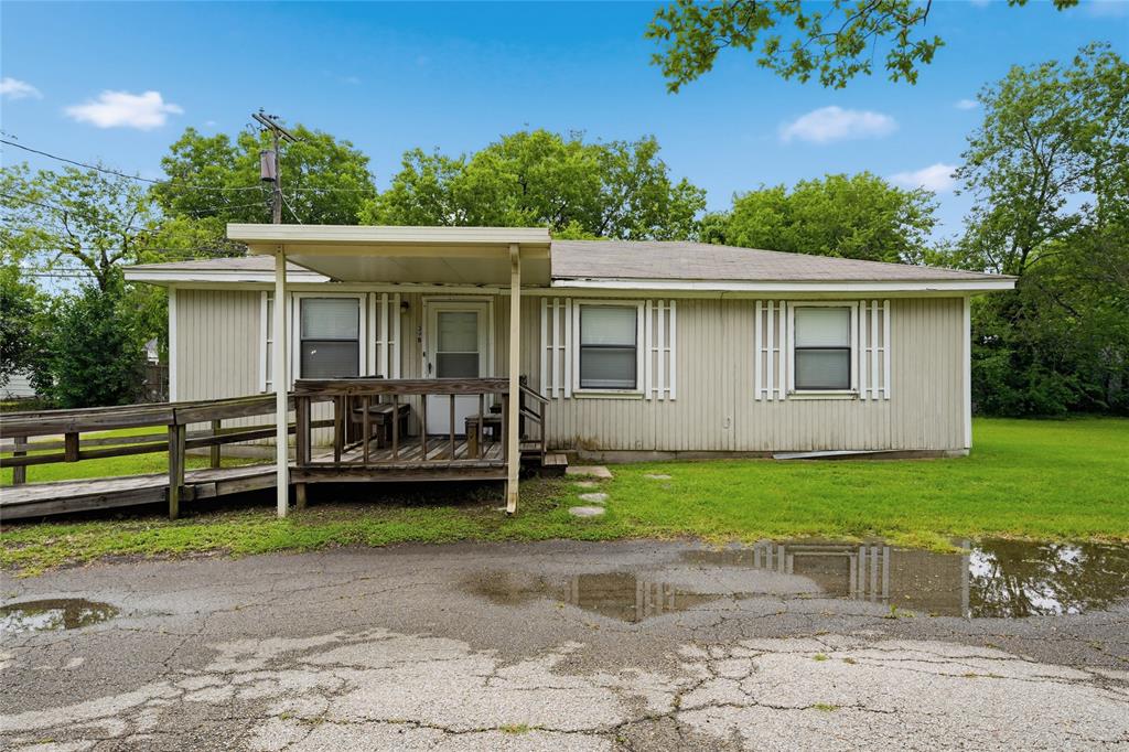 2323 North 39th Street Waco, TX 76708 - Photo 6 of 9