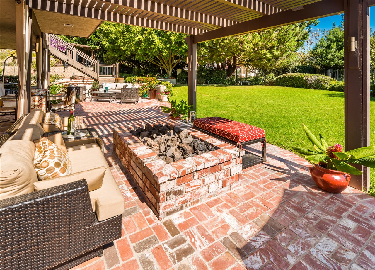 2210 Running Spring Place Encinitas, CA 92024 - Photo 2 of 21