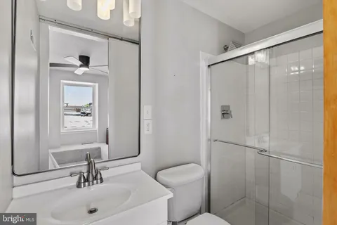 $575,000 | 1903 Spruce Street, Unit 3E, Philadelphia, PA 19103
