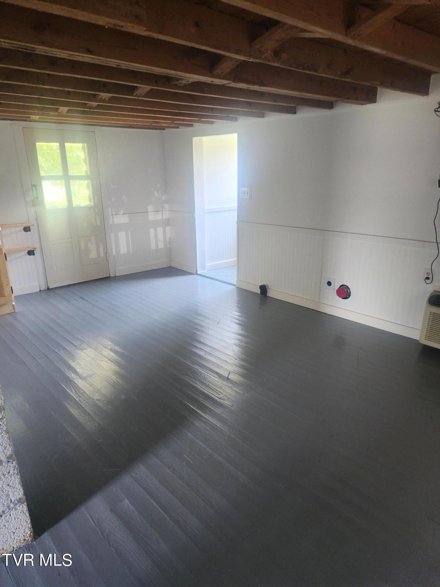 4514 Cherokee Road Jonesborough, TN 37659 - Photo 4 of 19 main floor