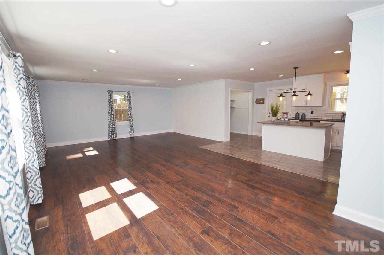 604 Lakeview Road Durham, NC 27712 - Photo 3 of 27