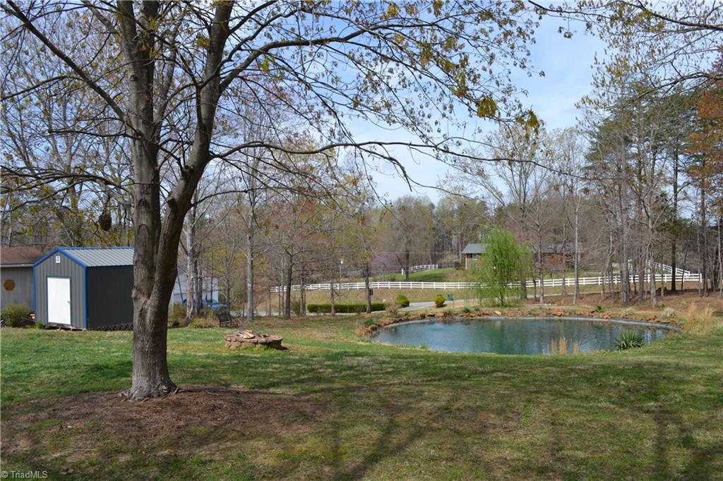 186 Victoria Circle Madison, NC 27025 - Photo 6 of 36