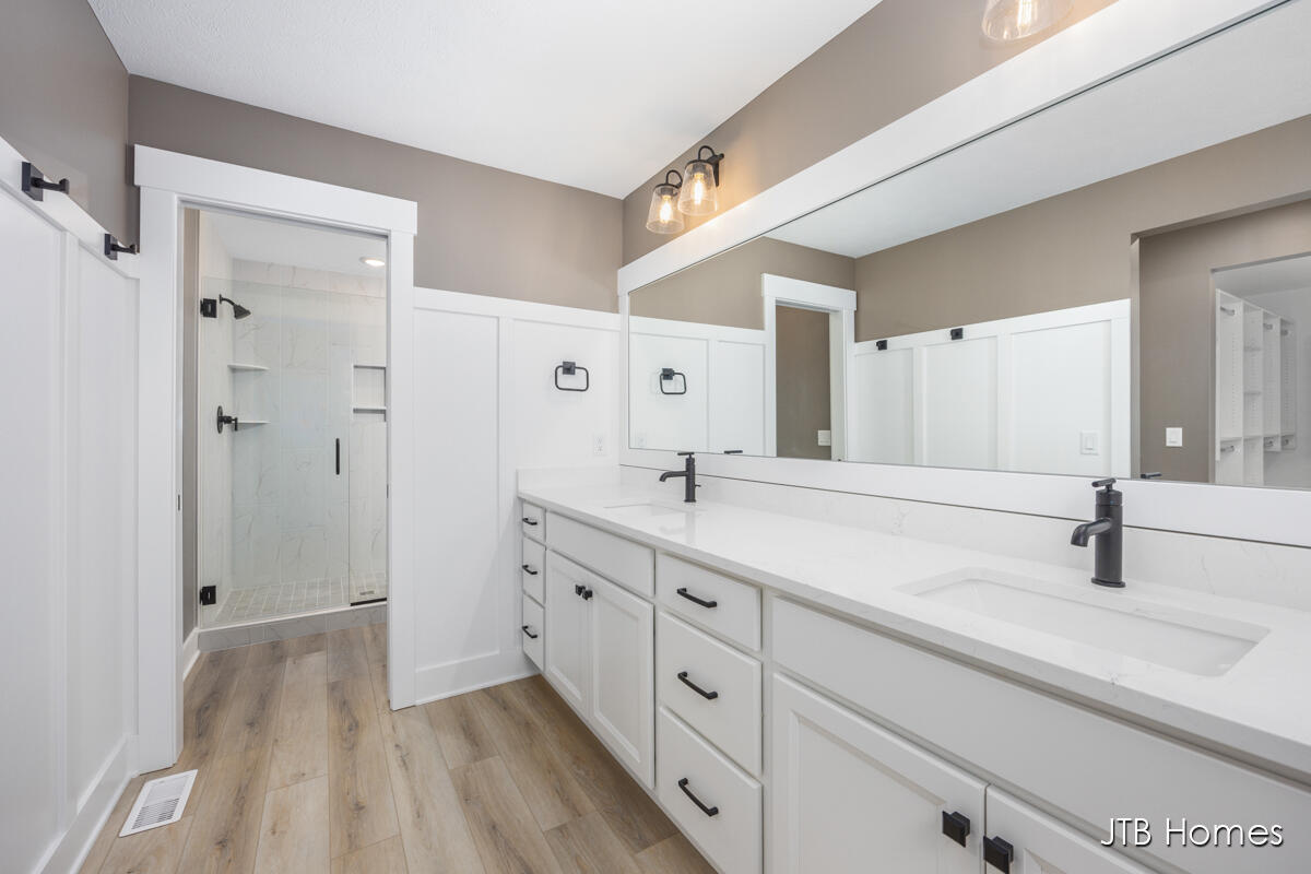 16656 Spring Tree Drive, Unit 19 Spring Lake, MI 49456 - Photo 12 of 28 SR19_Bay Harbor_1012