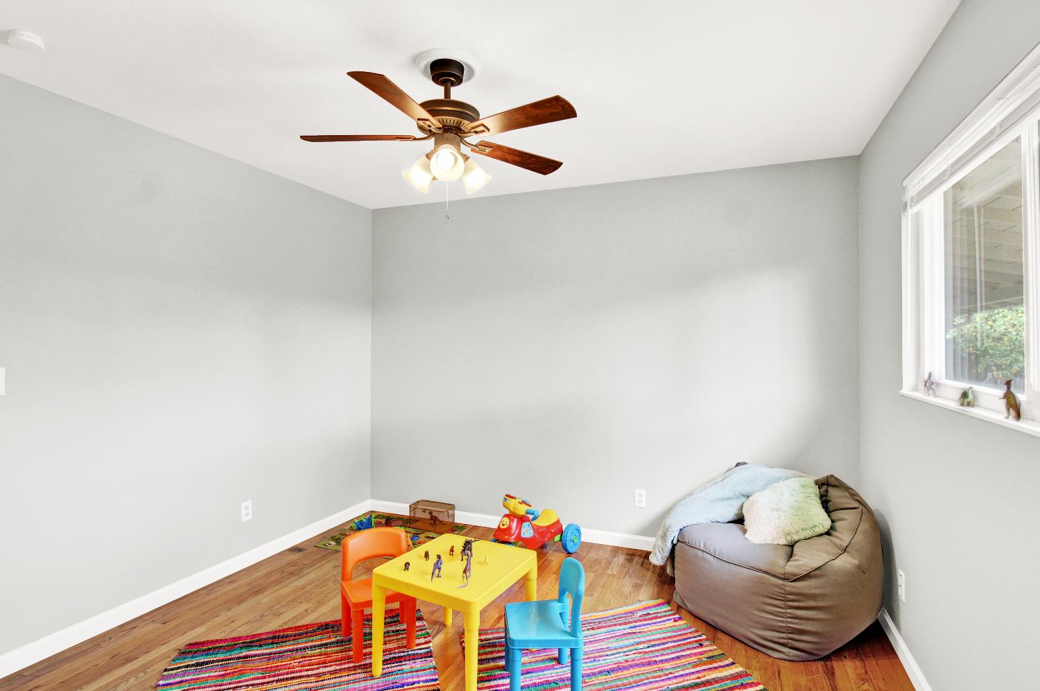 1530 Morene Way Modesto, CA 95355 - Photo 21 of 38 a living room with furniture and a window