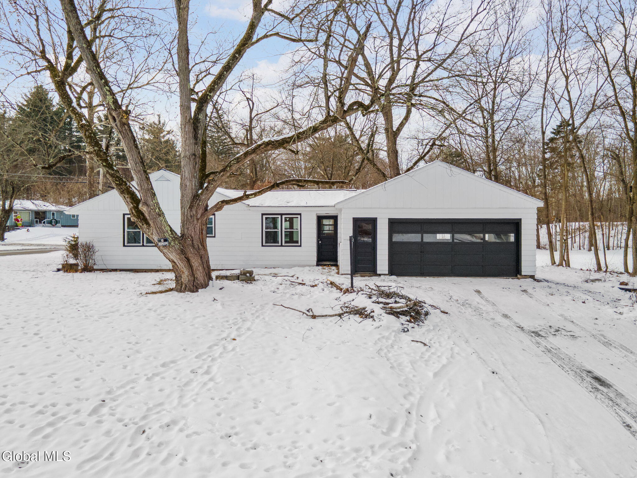 1491 Sunset Road Schodack, NY 12033 - Photo 2 of 36 37-1491SunsetRd_37