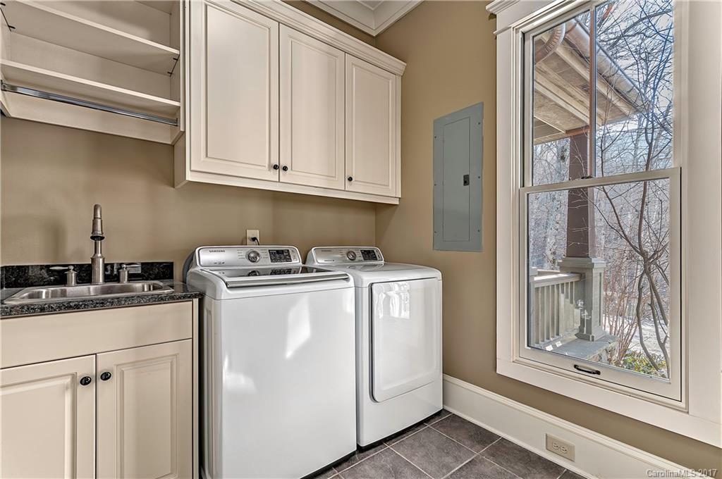 939 Boar Ridge Road, Unit 110 Sylva, NC 28779 - Photo 10 of 23