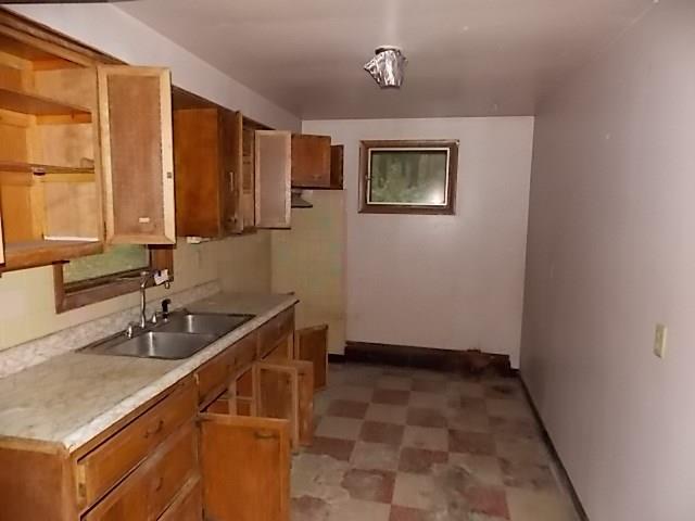 243 Claytonia Road Butler, PA 16001 - Photo 10 of 18 Gallery Image 10