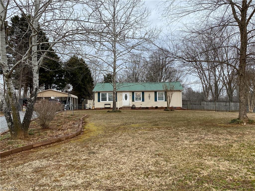267 Price Mill Road Summerfield, NC 27358 - Photo 4 of 32 Gallery Image 4