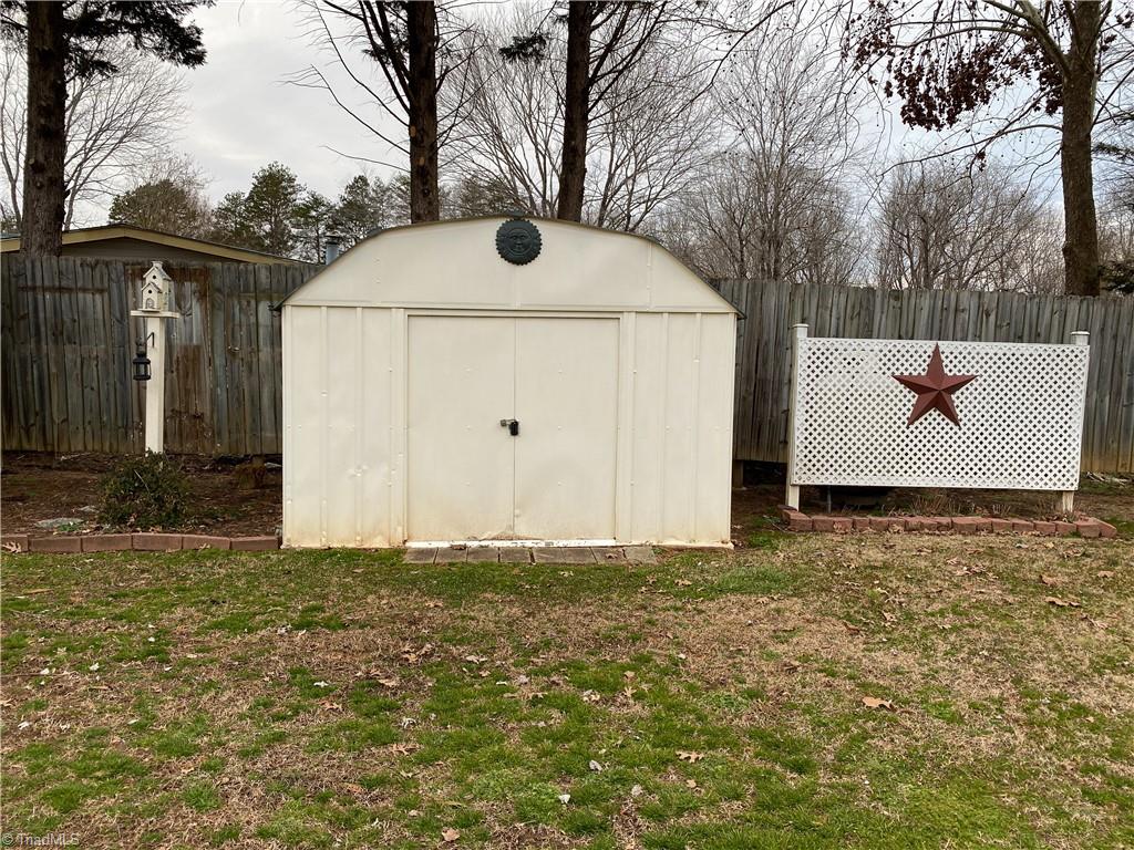 267 Price Mill Road Summerfield, NC 27358 - Photo 31 of 32 Gallery Image 31
