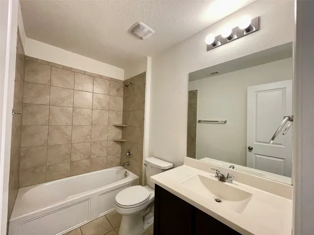 $2,195 | 112 Wind Flower Lane, Liberty Hill, TX 78642