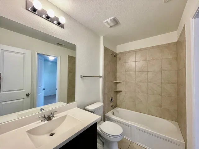 $2,195 | 112 Wind Flower Lane, Liberty Hill, TX 78642