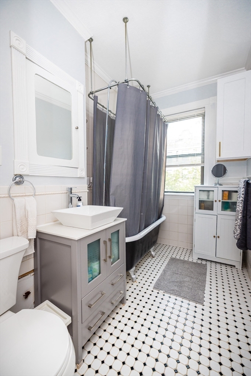 51 Park Drive, Unit 25 Boston, MA 02215 - Photo 5 of 12