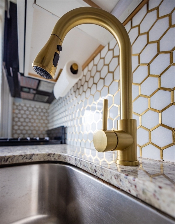 51 Park Drive, Unit 25 Boston, MA 02215 - Photo 9 of 12