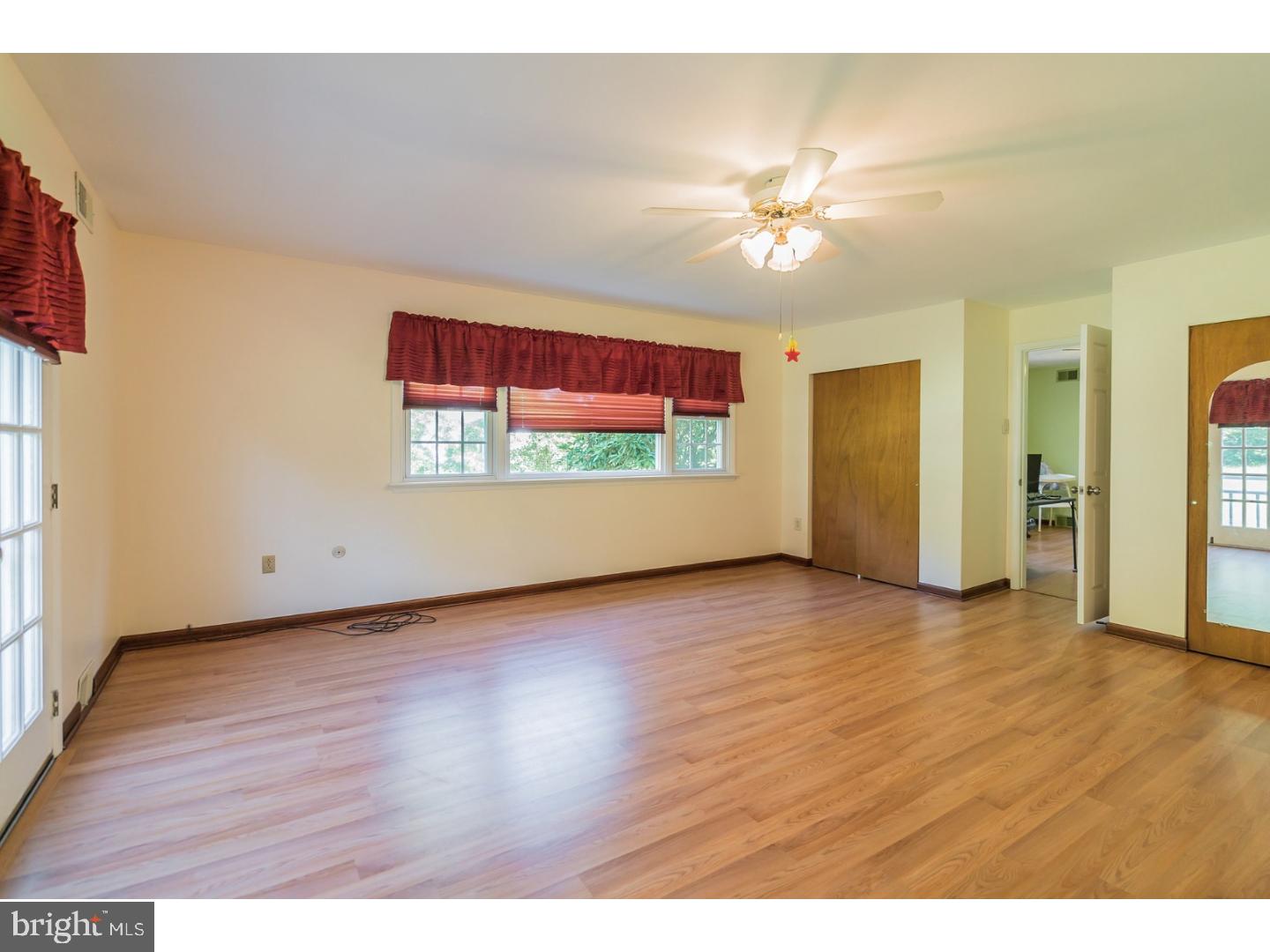 889 Ridge Road Telford, PA 18969 - Photo 10 of 25