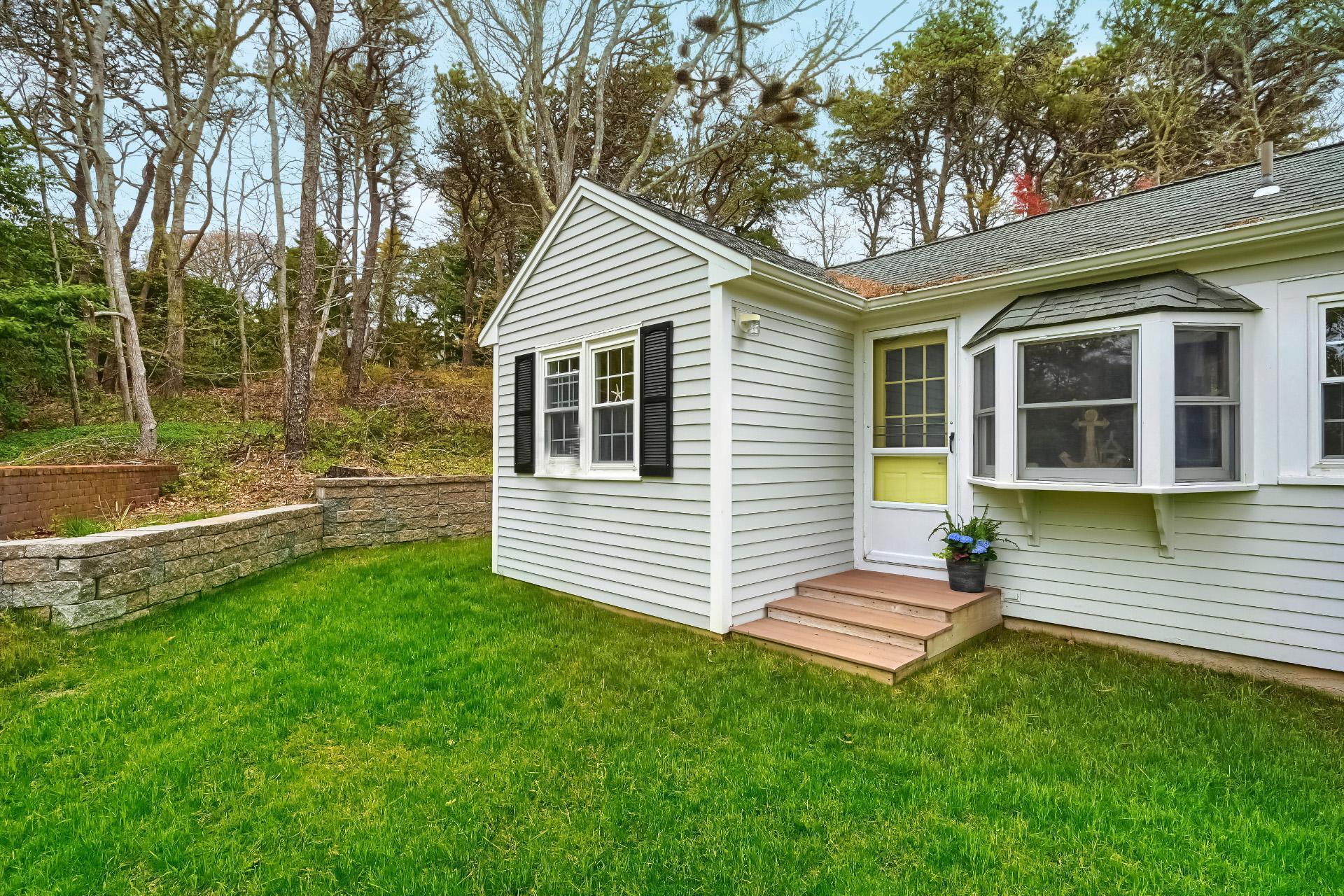 24 Youngs Road Chatham, MA 02633 - Photo 30 of 33 00_Front_IMG_3460