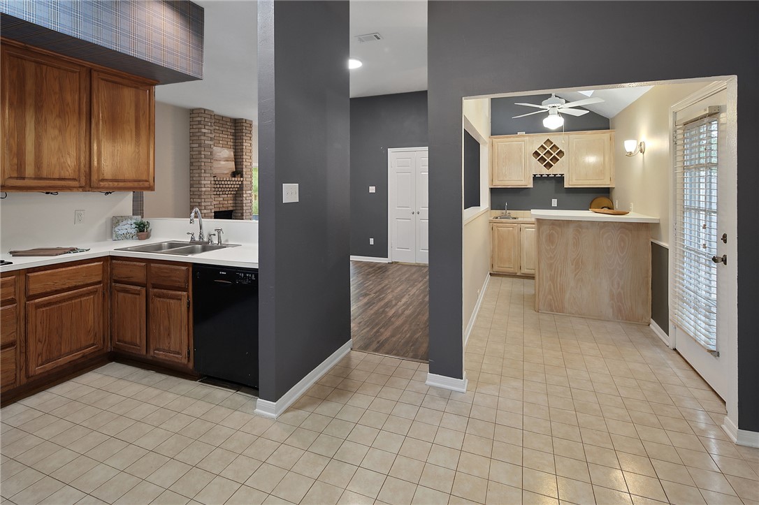 4108 Brompton Lane Bryan, TX 77802 - Photo 13 of 40