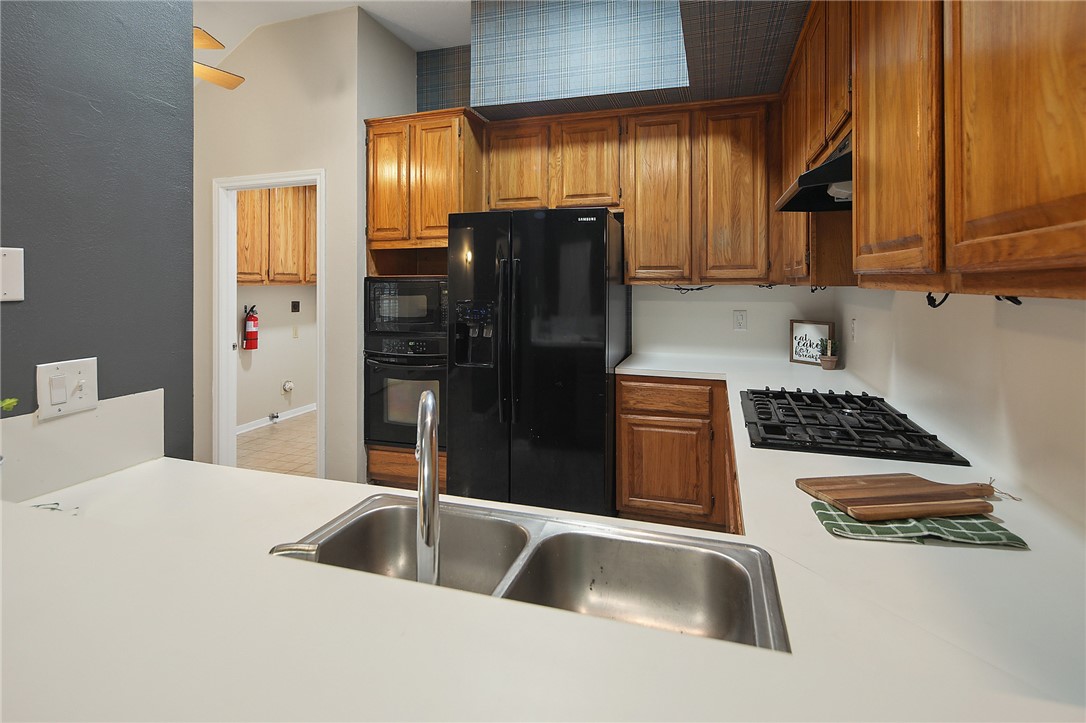 4108 Brompton Lane Bryan, TX 77802 - Photo 10 of 40