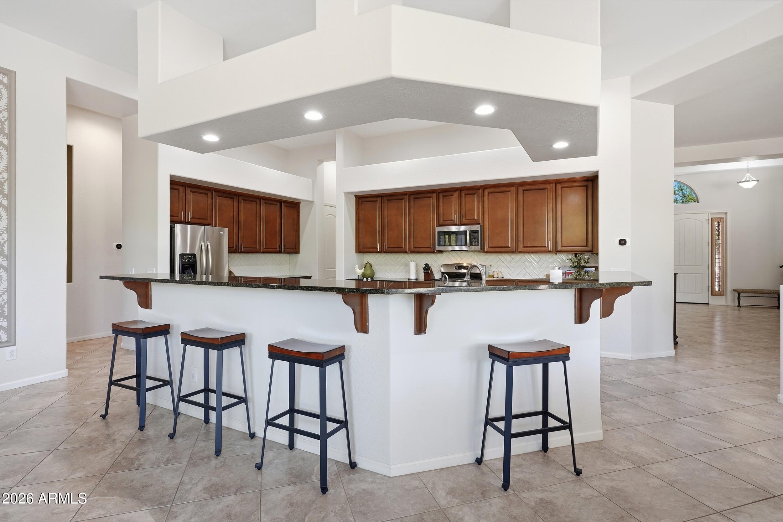 9132 West Bajada Road Peoria, AZ 85383 - Photo 9 of 39 Breakfast Bar