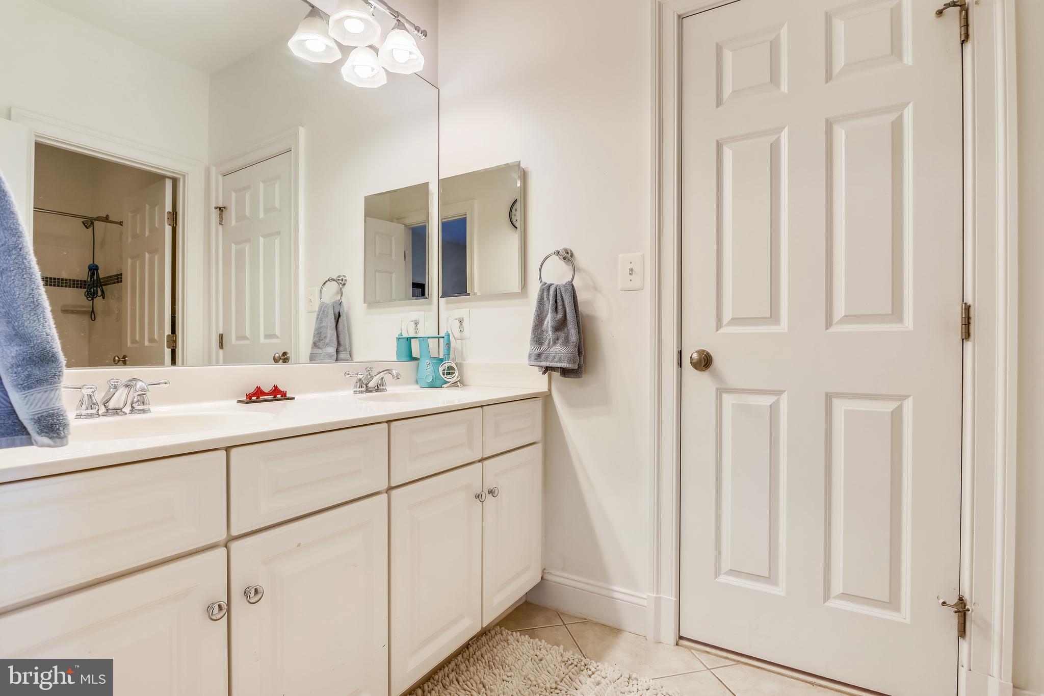 5933 Anniston Road Bethesda, MD 20817 - Photo 28 of 53 Jack and Jill Full Bathroom