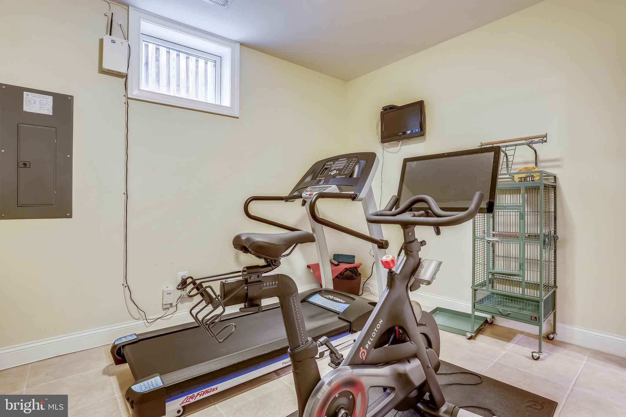 5933 Anniston Road Bethesda, MD 20817 - Photo 41 of 53
