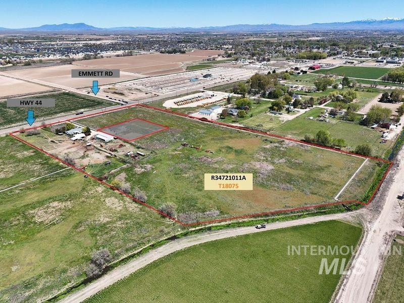 13087 Highway 44 Caldwell, ID 83607 - Photo 2 of 8