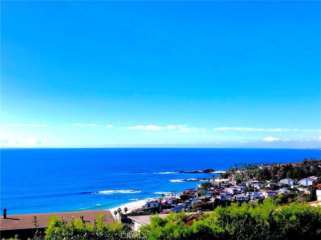 $3,095,000 | 31152 Holly Drive, Laguna Beach, CA 92651