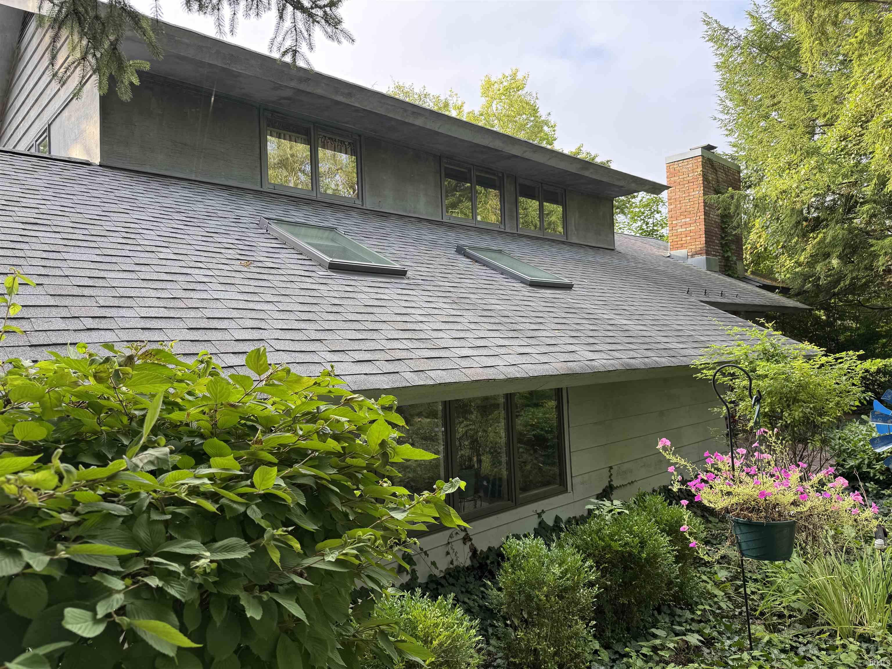 459 East Hill Street Wabash, IN 46992 - Photo 2 of 29