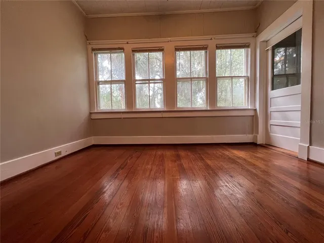 $1,150 | 414 Northeast 5 Avenue, Unit 1, Gainesville, FL 32601