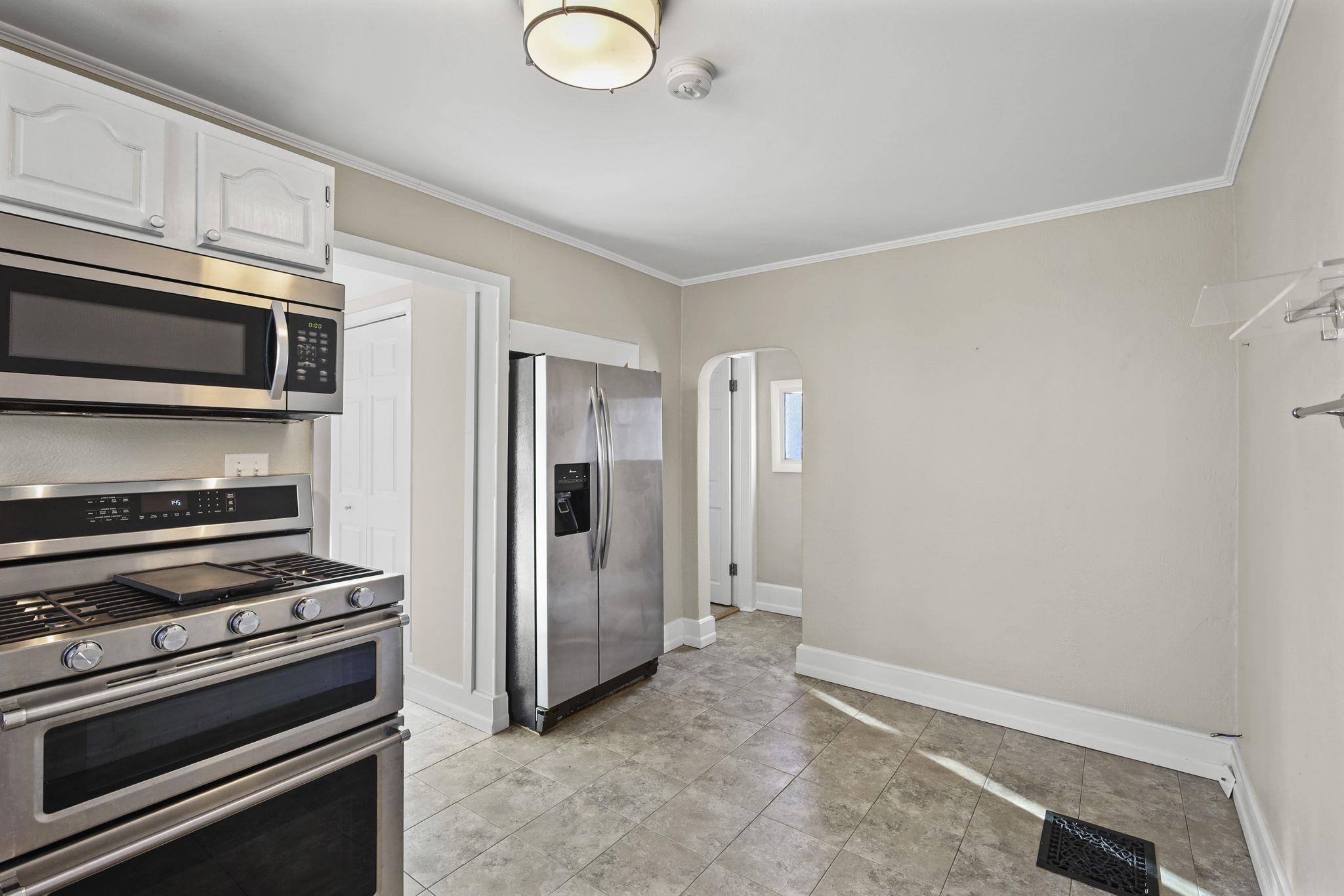 1957 Heath Avenue Madison, WI 53704 - Photo 15 of 40