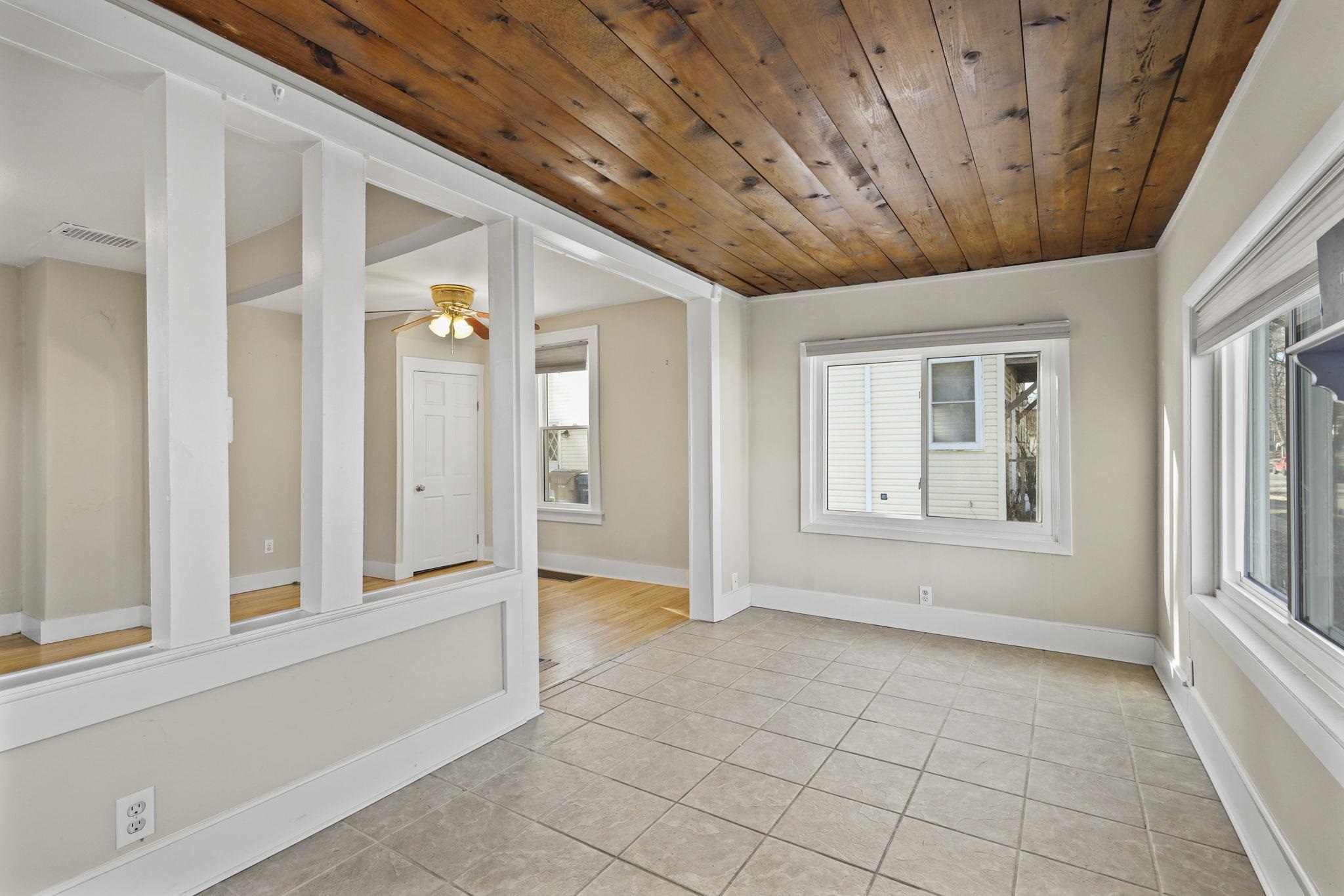 1957 Heath Avenue Madison, WI 53704 - Photo 7 of 40