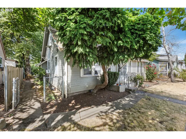 $575,000 | 771 21st Street Southeast, Salem, OR 97301