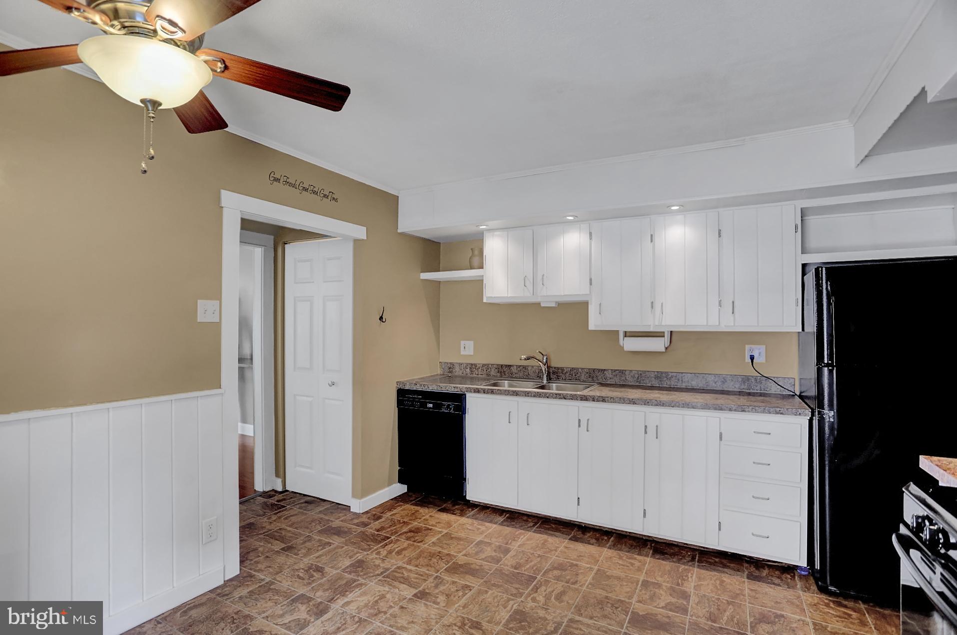 1136 Fern Avenue Reading, PA 19607 - Photo 12 of 30