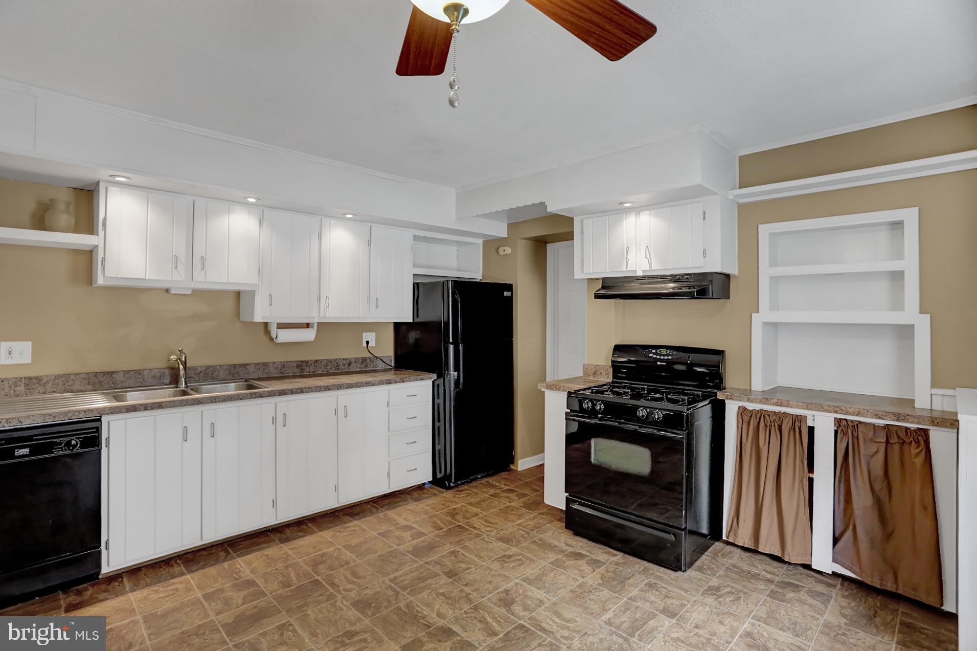 1136 Fern Avenue Reading, PA 19607 - Photo 9 of 30