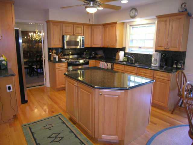 2520 Haverford Road Columbus, OH 43220 - Photo 4 of 9